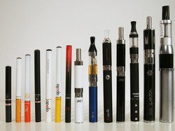 Remaja yang Mengisap Rokok Elektrik Berisiko Besar Mengisap Rokok Tembakau