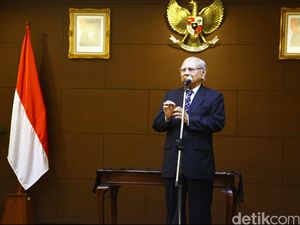 Emil Salim: di Mana Ketetapan Hati Arcandra Dalam Memilih Ibu Pertiwi?