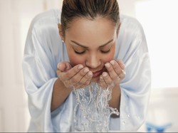 Ciri-ciri Air yang Tidak Sehat untuk Kesehatan Kulit dan Rambut Anda