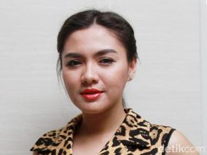 Targetkan Nikah Tahun Ini, Vicky Shu Berdoa Minta Jodoh