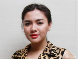 Targetkan Nikah Tahun Ini, Vicky Shu Berdoa Minta Jodoh