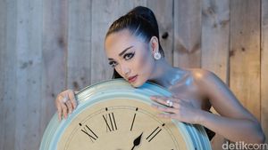 Jodohnya Tak Kunjung Datang, Zaskia Gotik Kurang Apa Sih?
