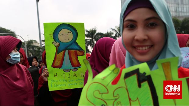 Drama 'Hijaber' di Era Soeharto (EMBG)