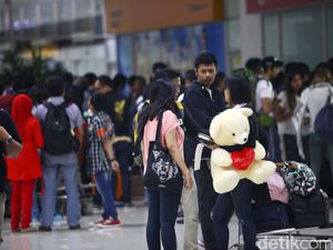 Penumpang Pesawat Kena Delay Berhak Dapat Kompensasi, Ini Aturannya Penumpang Pesawat Kena Delay Berhak Dapat Kompensasi, Ini Aturannya