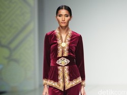 Warna Merah Maroon Menurut Psikologi Warna, Bisa Meningkatkan Nafsu Makan!