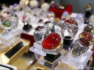 Cincin Emas Berisi Obat Kuat Dijual dengan Harga Rp 326 Juta