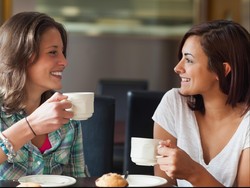 Perempuan Lebih Banyak Berbicara Dibanding Laki-laki, Apakah Benar?