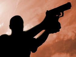 Sedang Main Play Station, Seorang Bocah Terkena Peluru Nyasar di Bekasi