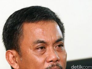Megawati Perintahkan PDIP DKI Lawan Calon Independen di Pilgub Jakarta Megawati Perintahkan PDIP DKI Lawan Calon Independen di Pilgub Jakarta