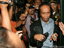 Mandra Masih Melawak Jelang Sidang: Badan Gue Kayak Balon Kempes