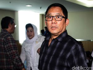 PDIP Minta Boy Sadikin Pertimbangkan Lagi Keputusan Mundur PDIP Minta Boy Sadikin Pertimbangkan Lagi Keputusan Mundur