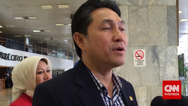 Politikus Partai Amanat Nasional Sukiman sudah ditetapkan sebagai tersnagka suap dana perimbangan.