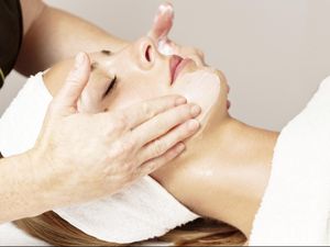 Mencoba Facial ala Wanita Korea di Dermaster Clinic Kemang