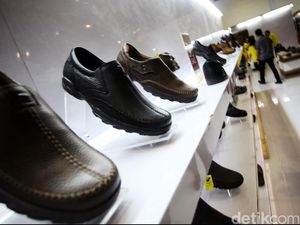 Tanpa Semir, Begini Cara Mengkilapkan Sepatu Pakai Bahan Alami Tanpa Semir, Begini Cara Mengkilapkan Sepatu Pakai Bahan Alami