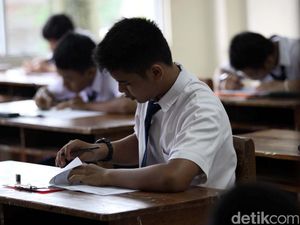 Mendikbud Anies Ingin Sekolah yang Nilai UN Rendah Dibina Mendikbud Anies Ingin Sekolah yang Nilai UN Rendah Dibina