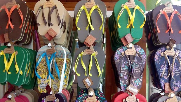 Ilustrasi Sandal