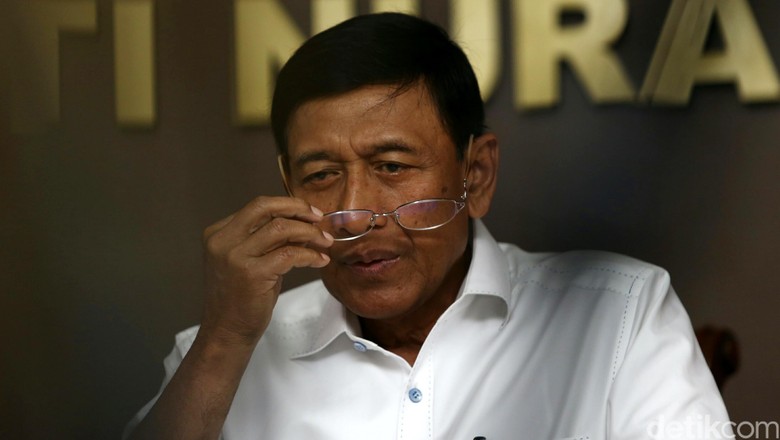 Wiranto: Pemimpin yang Bekerja dengan Hati Nurani Berisiko 
