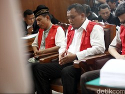 Admin TrioMacan2000 Dituntut 7 dan 8 Tahun Penjara