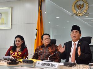 MA Menangkan Munas Bali, Bamsoet: Kami akan Tagih Denda Rp 100 M MA Menangkan Munas Bali, Bamsoet: Kami akan Tagih Denda Rp 100 M