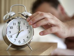 Menekan Tunda Saat Alarm Bunyi Ternyata Ada Manfaatnya, Kamu Pernah Lakukan?