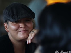 Gugat Cerai Suami, Melanie Subono Jalani Sidang Perdana 29 Agustus