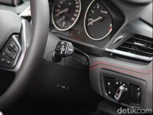 Tangki Bensin Sudah Kosong, Berapa Km Mobil Masih Bisa Melaju?