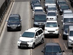 Sterilisasi Busway Mulai Senin, Penjagaan Hingga Contra Flow Dilakukan Sterilisasi Busway Mulai Senin, Penjagaan Hingga Contra Flow Dilakukan