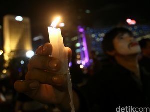 Ahok Imbau Warga Padamkan Lampu dan Alat Elektronik Pukul 20.30-21.30 Ahok Imbau Warga Padamkan Lampu dan Alat Elektronik Pukul 20.30-21.30