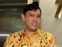 Soal LGBT, Anggota Komisi I DPR Minta Pemerintah Pantau Medsos