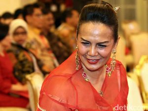 Bicara soal Intoleransi di Bantul, Christine Hakim Teteskan Air Mata Bicara soal Intoleransi di Bantul, Christine Hakim Teteskan Air Mata
