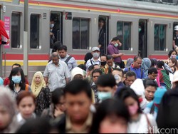 Setuju Nggak Subsidi KRL Diubah Jadi Berbasis NIK?