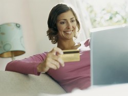 3 Keuntungan di Balik Bahaya Punya Kartu Kredit