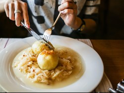 Piring Canggih Ini Bisa Serap Kalori Berlebih Pada Makanan