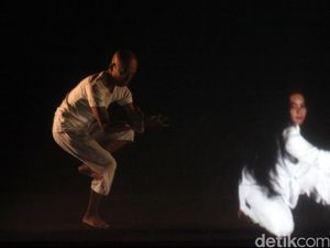 Tradisi, Imaji, dan Makna Tari Miroto Tradisi, Imaji, dan Makna Tari Miroto