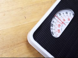 Tak Bisa Instan, Begini 5 Cara Sehat Turunkan Bobot Pasca Melahirkan