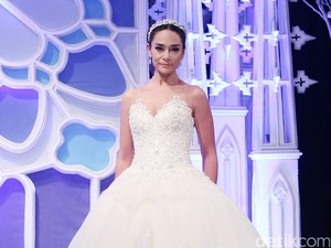Wujudkan Pernikahan Impian Ala Crazy Rich dengan Diskon Ratusan Juta Wujudkan Pernikahan Impian Ala Crazy Rich dengan Diskon Ratusan Juta
