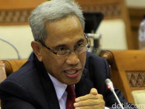 Dicopot dari Dirut Waskita, Choliq Jadi Komisaris Semen Indonesia Dicopot dari Dirut Waskita, Choliq Jadi Komisaris Semen Indonesia