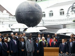 Pemerintah Masih Ngutang Rp 8 M untuk KAA, Ridwan Kamil: Kami Prihatin