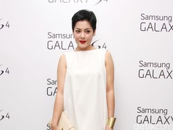 Lulu Tobing Batal Cerai!