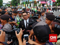 Ridwan Kamil Akan Bantu Persib Bisa Gunakan Stadion Gedebage
