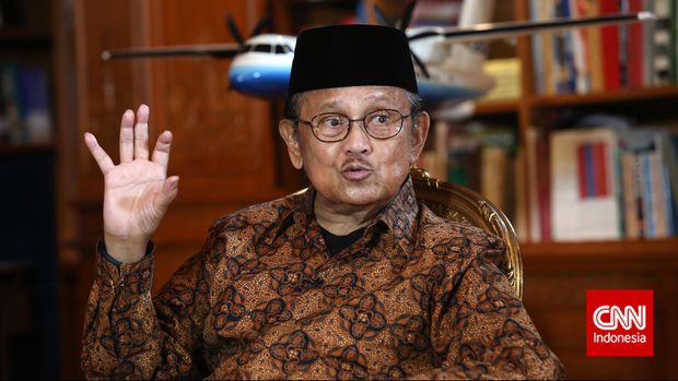 Habibie dan Celoteh 'Titik Merah' yang Picu Murka Singapura