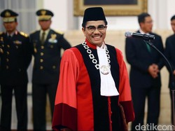 Hakim MK Manahan Sitompul Bakal Dapat Gelar Profesor Kehormatan dari Unissula