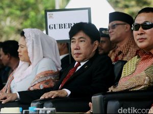 Mario Teguh dan Elza Syarief Gabung Partai Tommy Soeharto