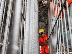 Adhi Karya Jual Saham Anak Usaha Rp 2 Triliun