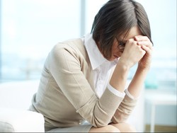 Wanita Berisiko Alami Penurunan Mental 2 Kali Lebih Cepat dari Pria