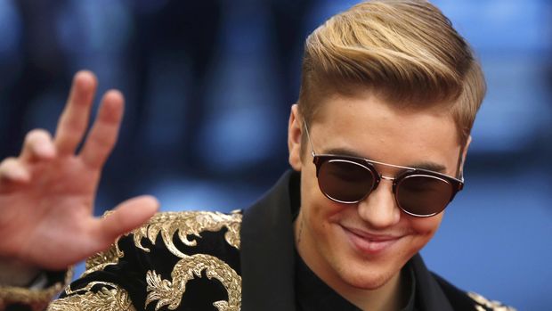 Justin Beiber pernah menantang Tim Cruise di UFC. (