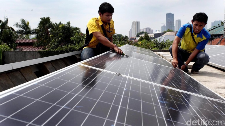 Harga Panel Surya Makin Murah, Turun 60% dalam 6 Tahun Harga Panel Surya Makin Murah, Turun 60% dalam 6 Tahun