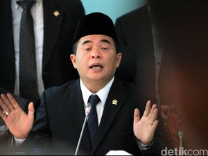 Kubu Agung Minta Pelantikan Ketua DPR Ditunda, ini Kata Ade Komarudin