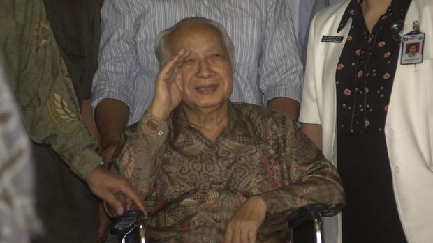 Pak Harto tak dapat diadili karena masalah jantung, ingatan yang hilang, serta kesulitan berkomunikasi.