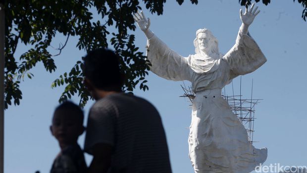 Banyak Tempat Wisata Keren di Kampung Halaman Kezia Warouw